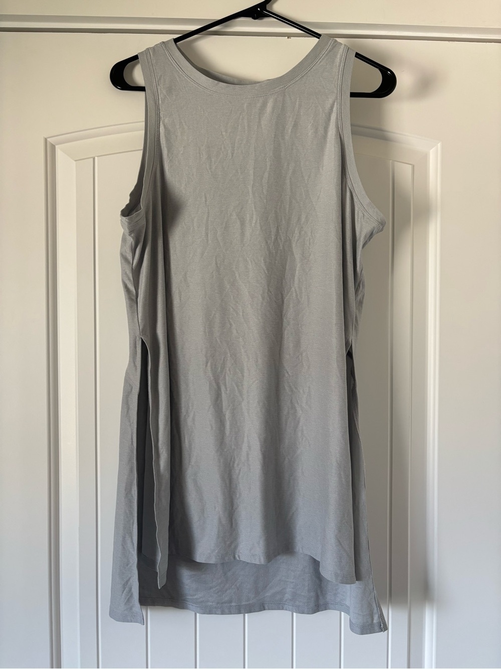 Old Navy Active Light Gray/Blue Performance Tee